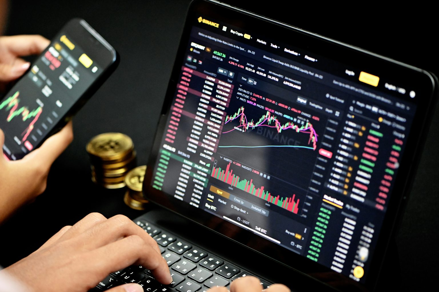 finance-1536x1022